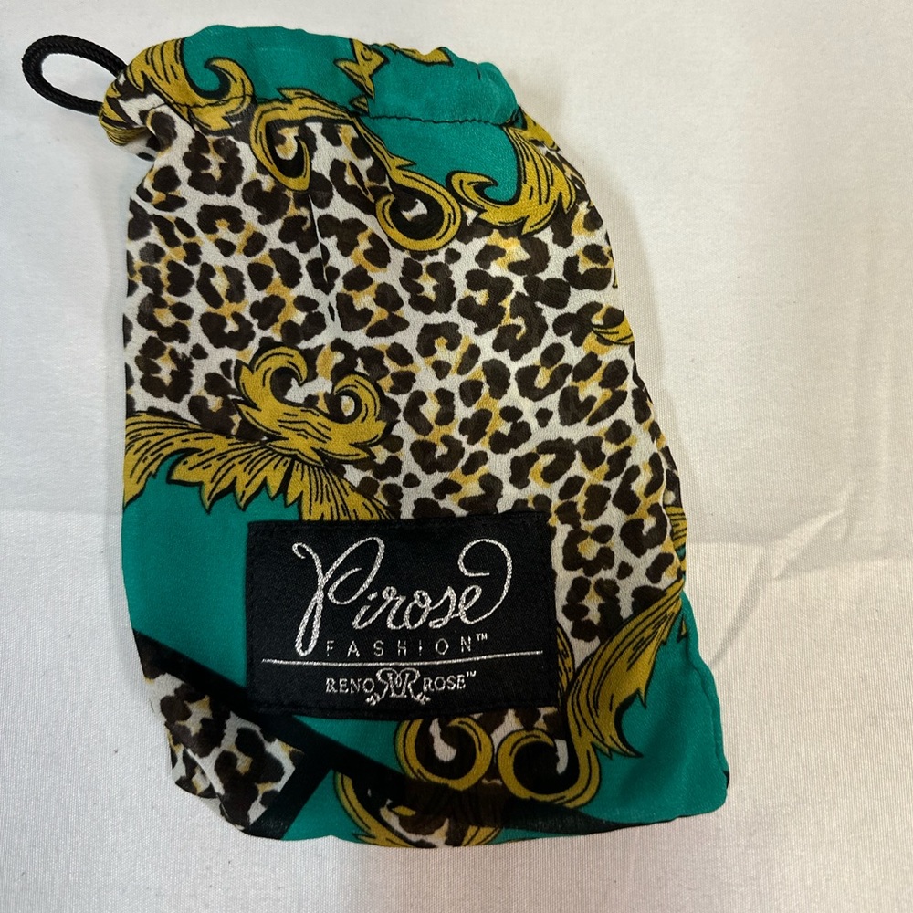 Pirose Anita Scarf By Reno Rose Can Be Worn 12 Signature Ways Size Short NWT NEW - Picture 5 of 14
